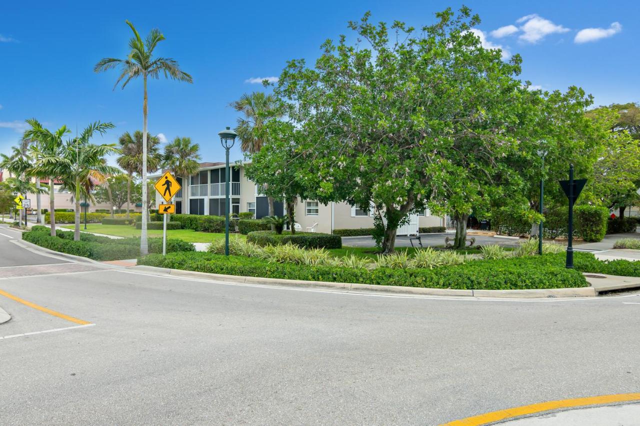 Beach Luxury 805 Naples Exterior photo